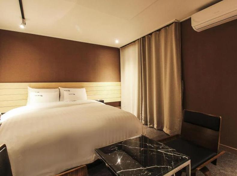 Gangnam Blanc Motel Seoul
