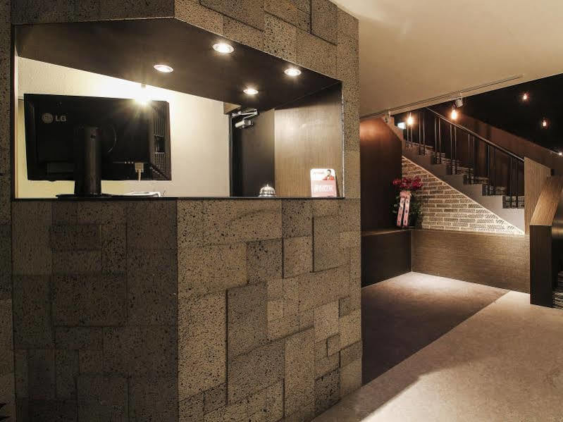Motel Gangnam Blanc